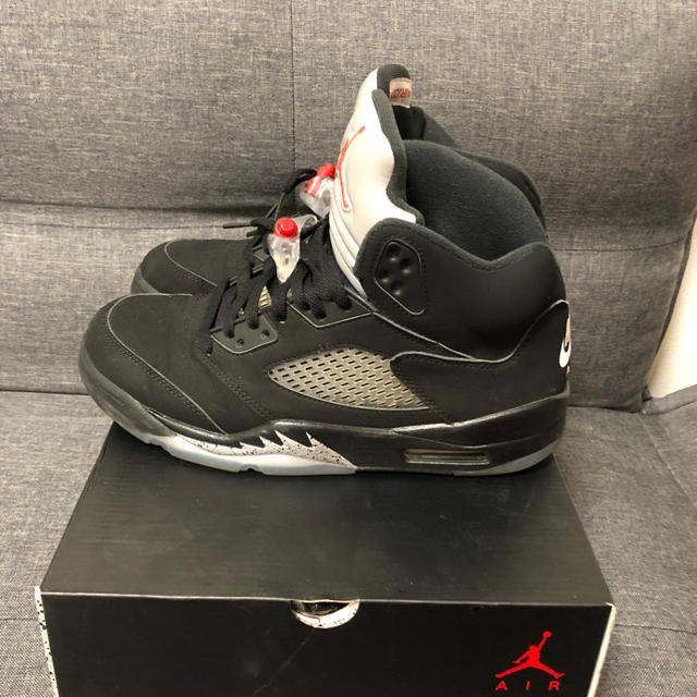 NIKE(ナイキ)の値下げ AIR JORDAN 5 OG METALLIC SILVER 26.5 メンズの靴/シューズ(スニーカー)の商品写真