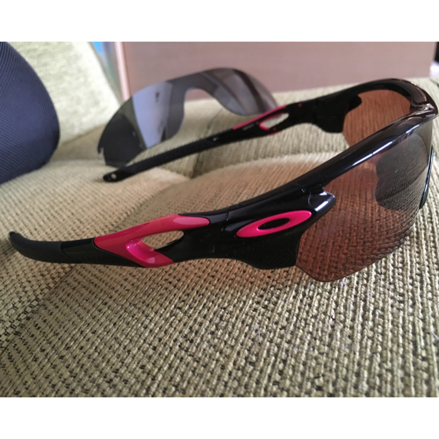 Oakley(オークリー)のゆーぴー様専用 OAKLEY  RADARLOCK EDGE  レディースのファッション小物(サングラス/メガネ)の商品写真