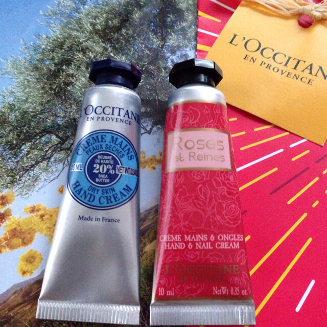 L'OCCITANE(ロクシタン)のロクシタン ハンドクリームセット 新品未使用 ★お値下げ コスメ/美容のボディケア(ハンドクリーム)の商品写真