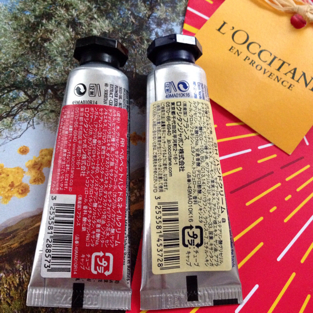 L'OCCITANE(ロクシタン)のロクシタン ハンドクリームセット 新品未使用 ★お値下げ コスメ/美容のボディケア(ハンドクリーム)の商品写真