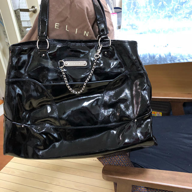 celine(セリーヌ)のセリーヌ エナメル トートバック レディースのバッグ(トートバッグ)の商品写真