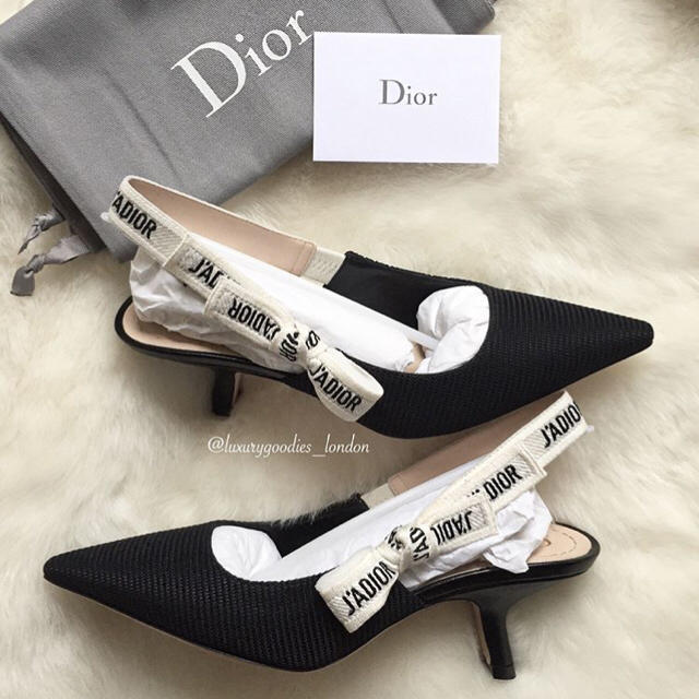 Christian Dior(クリスチャンディオール)の〈美品〉Dior jadior ハイヒールパンプス リボン付き 大人気 正規品 レディースの靴/シューズ(ハイヒール/パンプス)の商品写真