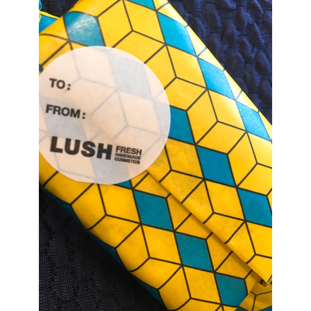 LUSH(ラッシュ)の未開封 ラッシュ石鹸 コスメ/美容のボディケア(ボディソープ/石鹸)の商品写真