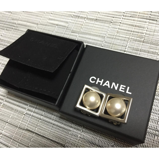 CHANEL シャネル パール シルバー スクエアアクセサリー