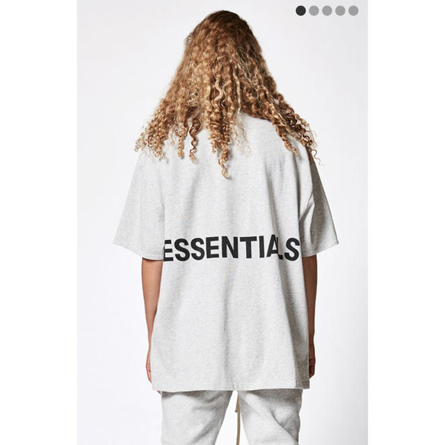 FEAR OF GOD(フィアオブゴッド)のFear of God Essentials Boxy Graphic T メンズのトップス(Tシャツ/カットソー(半袖/袖なし))の商品写真