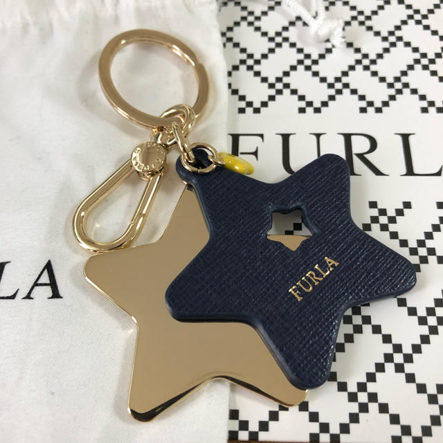 FURLA キーホルダー 星型 | フリマアプリ ラクマ