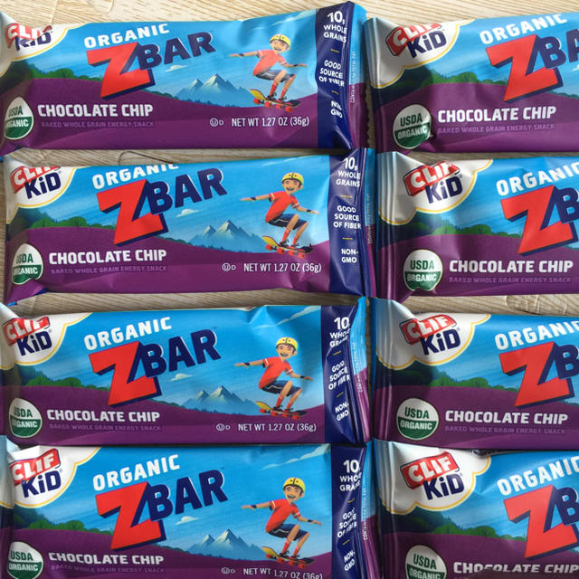 【値下げ！】CLIF BAR クリフ Ｚバー チョコレート チップ 栄養バー 食品/飲料/酒の食品(菓子/デザート)の商品写真