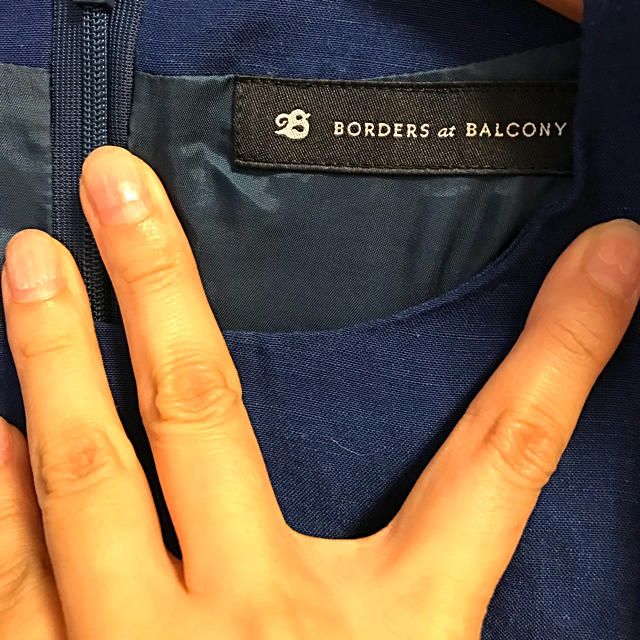 BARNEYS NEW YORK(バーニーズニューヨーク)の【大人気】BORDERS at BALCONY ブルーリネントップス レディースのトップス(カットソー(半袖/袖なし))の商品写真