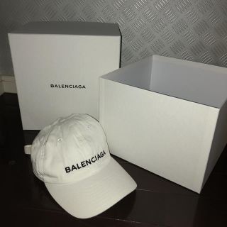 バレンシアガ(Balenciaga)のBalenciaga キャップ 白(キャップ)