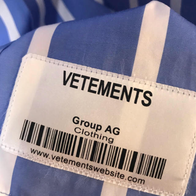 Balenciaga(バレンシアガ)のvetements oversize striped cotton shirt レディースのトップス(シャツ/ブラウス(長袖/七分))の商品写真