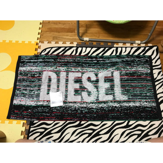 DIESEL(ディーゼル)のDIESEL  バスタオル  インテリア/住まい/日用品の日用品/生活雑貨/旅行(タオル/バス用品)の商品写真