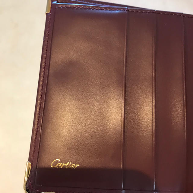 Cartier(カルティエ)のカルティエ  二つ折り 財布 ボルドー　マストライン レディースのファッション小物(財布)の商品写真