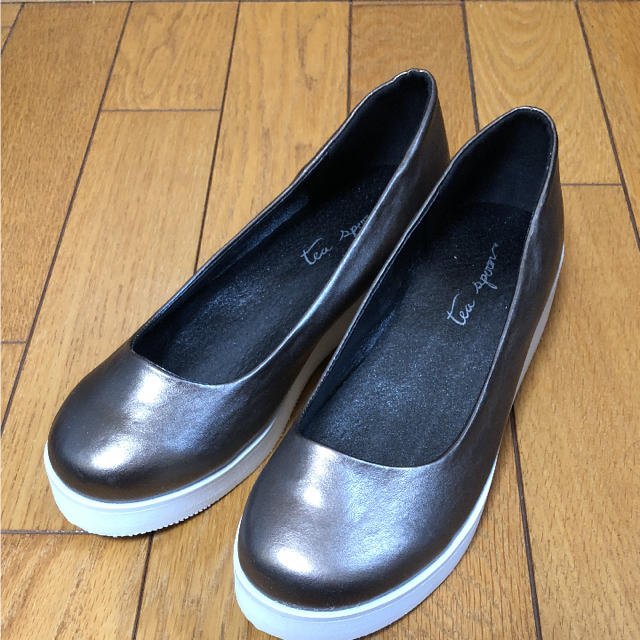 フラットシューズ ゴールド 金 Lサイズ 24〜24.5cm 新品 送料無料 レディースの靴/シューズ(バレエシューズ)の商品写真