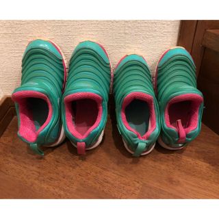 ナイキ(NIKE)のNIKE ダイナソー Green×Pink（18cm、右）(スニーカー)