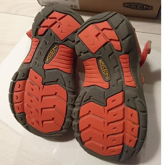 KEEN(キーン)の【てる様】KEEN キッズシューズ（17センチ） キッズ/ベビー/マタニティのキッズ靴/シューズ(15cm~)(その他)の商品写真