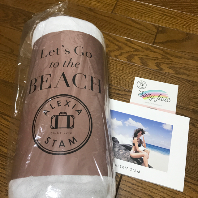 ALEXIA STAM(アリシアスタン)のAlexiastam Beach towel2018 グレー インテリア/住まい/日用品の日用品/生活雑貨/旅行(タオル/バス用品)の商品写真