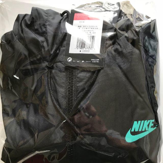 atmos(アトモス)のAIRMAX ATMOS  BLACK　JADE Jacket Lサイズ メンズのジャケット/アウター(ナイロンジャケット)の商品写真