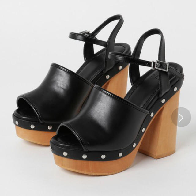 SLY(スライ)の【ようやん🍀さん専用】SLY WOOD HEEL CHUNKY SANDAL レディースの靴/シューズ(サンダル)の商品写真