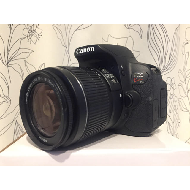 Canon 一眼レフカメラ canon kiss x6i ダブルズームキット +接写