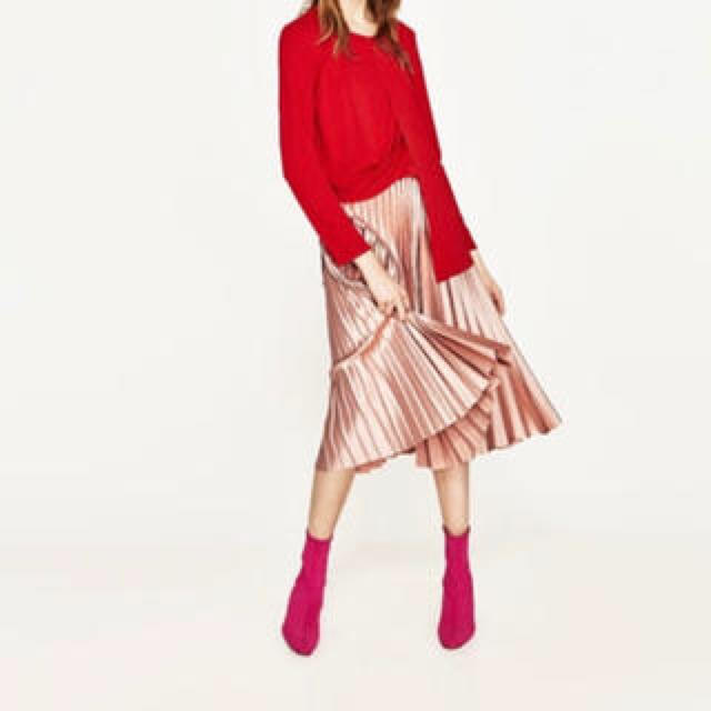 ZARA(ザラ)のピンク プリーツスカート レディースのスカート(ひざ丈スカート)の商品写真