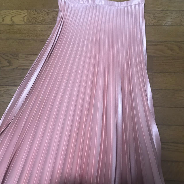 ZARA(ザラ)のピンク プリーツスカート レディースのスカート(ひざ丈スカート)の商品写真