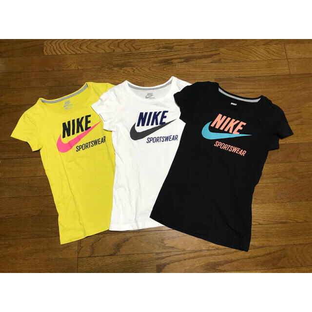 NIKE(ナイキ)のナイキ Tシャツ レディースのトップス(Tシャツ(半袖/袖なし))の商品写真