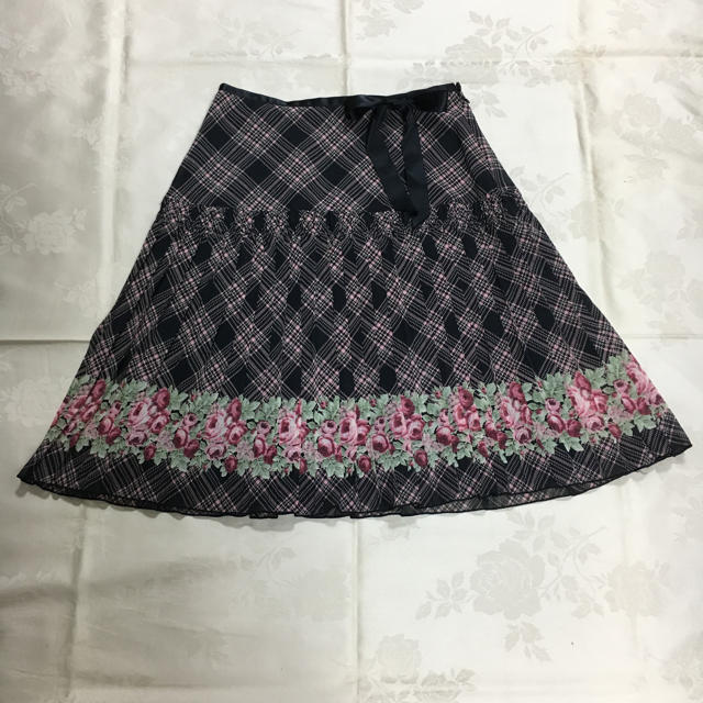 L'EST ROSE(レストローズ)の可愛い💕スカート レディースのスカート(ひざ丈スカート)の商品写真