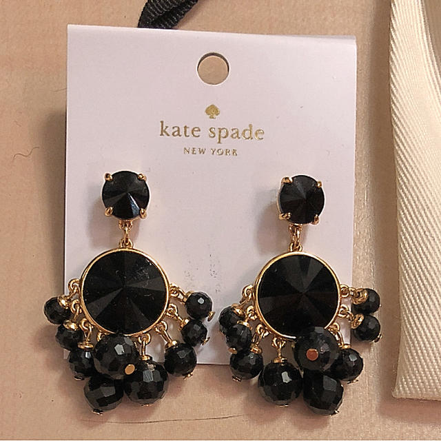 kate spade new york(ケイトスペードニューヨーク)の新品未使用！ ケイトスペード ピアス レディースのアクセサリー(ピアス)の商品写真