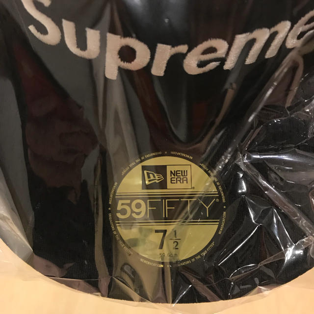 supreme 18SS newera  7 2/1