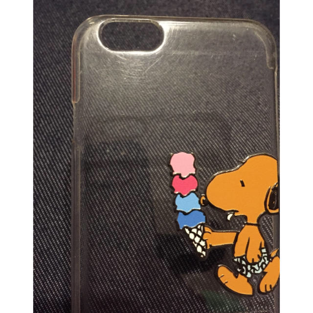 SNOOPY(スヌーピー)の日焼けスヌーピー iPhone6sケース スマホ/家電/カメラのスマホアクセサリー(モバイルケース/カバー)の商品写真