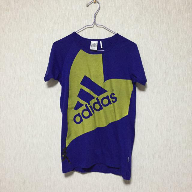 adidas(アディダス)のadidasTシャツ レディースのトップス(Tシャツ(半袖/袖なし))の商品写真