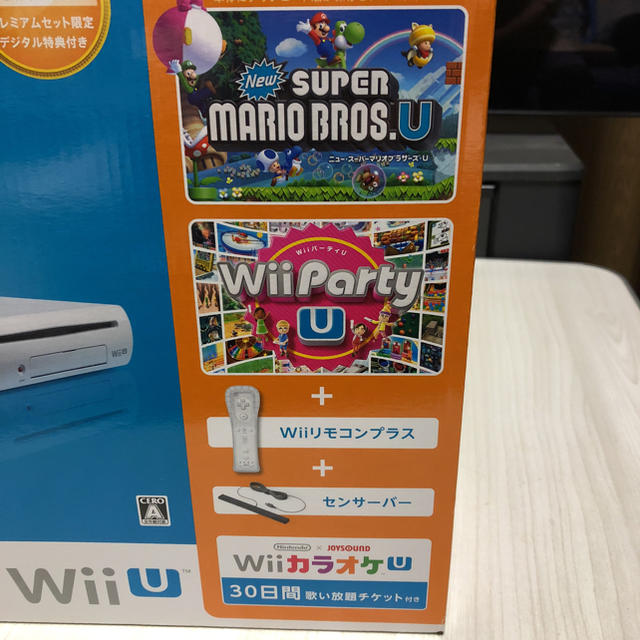 Wii U(ウィーユー)のwii Ｕ ファミリープレミアムセット 未使用 エンタメ/ホビーのゲームソフト/ゲーム機本体(家庭用ゲーム機本体)の商品写真