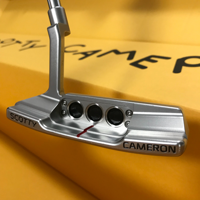 Scotty Cameron(スコッティキャメロン)の【最終値下げ】松山カラー スコッティキャメロン NEWPORT2 jp2016 スポーツ/アウトドアのゴルフ(クラブ)の商品写真