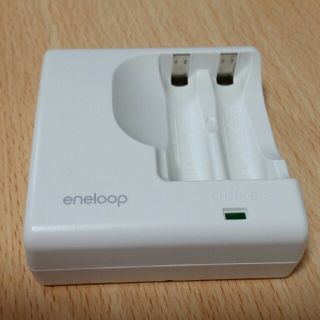 サンヨー(SANYO)のサンヨー　eneloop　エネループ　本体　充電器(その他)