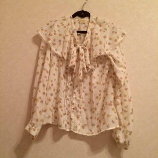 ダブルクローゼット(w closet)のw closet 花柄シフォンブラウス(シャツ/ブラウス(長袖/七分))