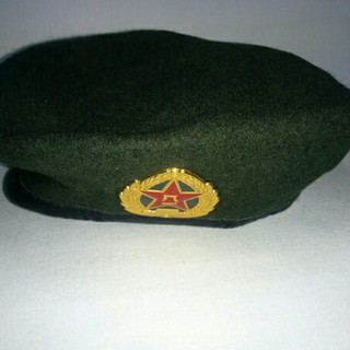 ベレー帽　フランス軍　グリーン　57cm(ハンチング/ベレー帽)