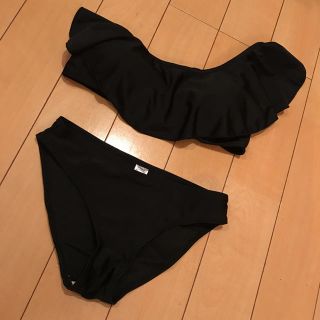 ヴィクトリアズシークレット(Victoria's Secret)の新品未使用インポート♡ワンショルダービキニ♡フリルスカート付き(水着)