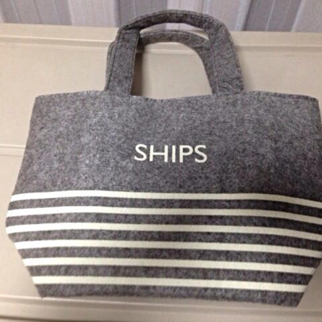 SHIPS(シップス)の【付録】SHIPS リバーシブルトート レディースのバッグ(トートバッグ)の商品写真