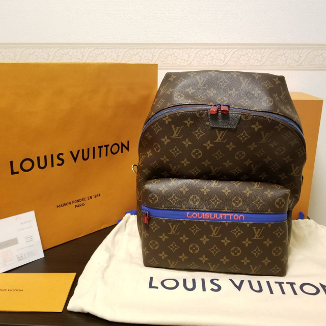 LOUIS VUITTON(ルイヴィトン)のルイヴィトン アポロバックパック モノグラム限定 最終値下げ価格‼️ メンズのバッグ(バッグパック/リュック)の商品写真