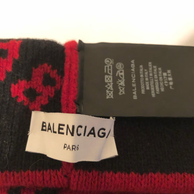 Balenciaga(バレンシアガ)のバレンシアガ ニット帽 レッド レディースの帽子(ニット帽/ビーニー)の商品写真