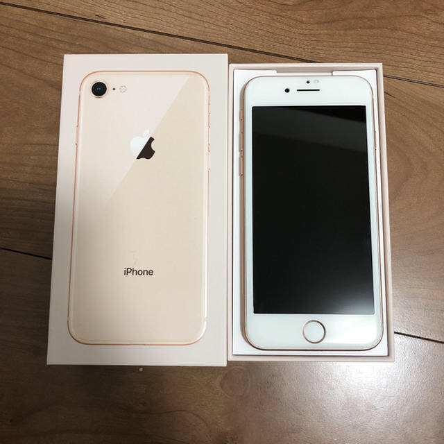 ほぼ未使用 iPhone8 64GB SIMフリー　ゴールド