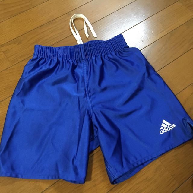 adidas(アディダス)のアディダス  サッカーパンツ  120  キッズ/ベビー/マタニティのキッズ服男の子用(90cm~)(パンツ/スパッツ)の商品写真