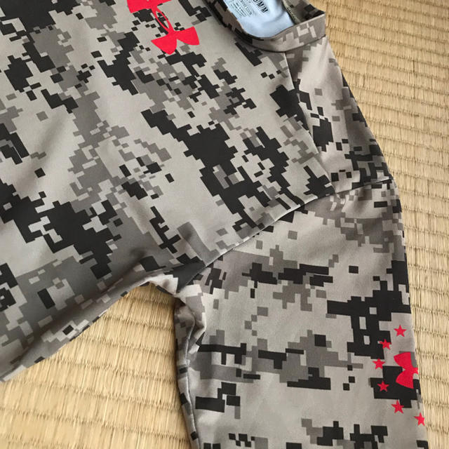 UNDER ARMOUR(アンダーアーマー)のアンダーアーマー kidsシャツ キッズ/ベビー/マタニティのキッズ服男の子用(90cm~)(Tシャツ/カットソー)の商品写真