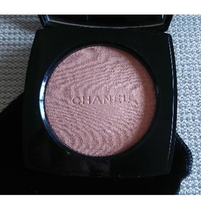 CHANEL プードゥル ルミエール  限定カラー 30