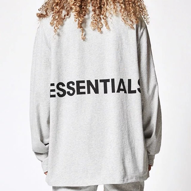 FEAR OF GOD(フィアオブゴッド)の新品、未使用Essentials Boxy Graphic LongSleeve メンズのトップス(Tシャツ/カットソー(七分/長袖))の商品写真