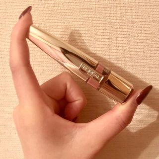 ロレアルパリ(L'Oreal Paris)のロレアル パリ シャインカレス 606 ロリータ(口紅)