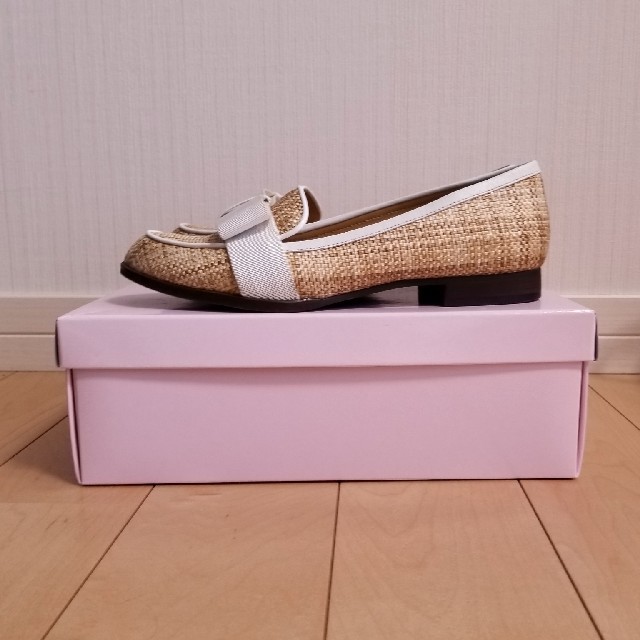 DIANA(ダイアナ)のDIANA パナマローファー×白リボン レディースの靴/シューズ(ローファー/革靴)の商品写真