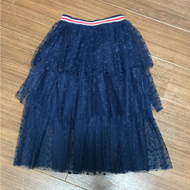 Fiorucci(フィオルッチ)のFIORUCCI シフォンティアードスカート 140 ネイビー キッズ/ベビー/マタニティのキッズ服女の子用(90cm~)(スカート)の商品写真