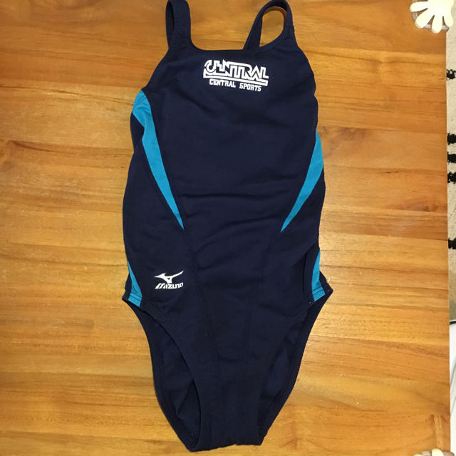 MIZUNO(ミズノ)のセントラルスポーツ★女の子水着（130） キッズ/ベビー/マタニティのキッズ服女の子用(90cm~)(水着)の商品写真