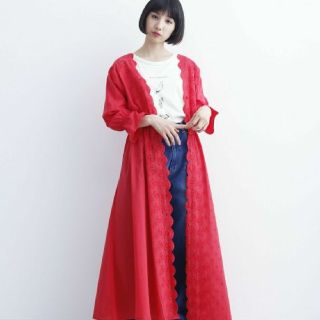 メルロー(merlot)の新品未使用 パンチングレーススカラップワンピース(ロングワンピース/マキシワンピース)